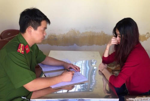 Chân dung Tú bà "Phương" tại cơ quan điều tra.