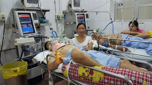Sau 5 ngày thở máy, tình trạng của bệnh nhân Toàn đã ổn định hơn, sẽ được chuyển về tuyến tỉnh trong ngày hôm nay.