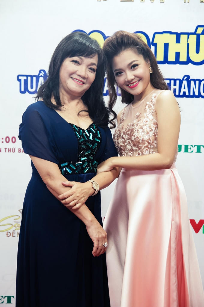 Thanh Ngọc và mẹ.