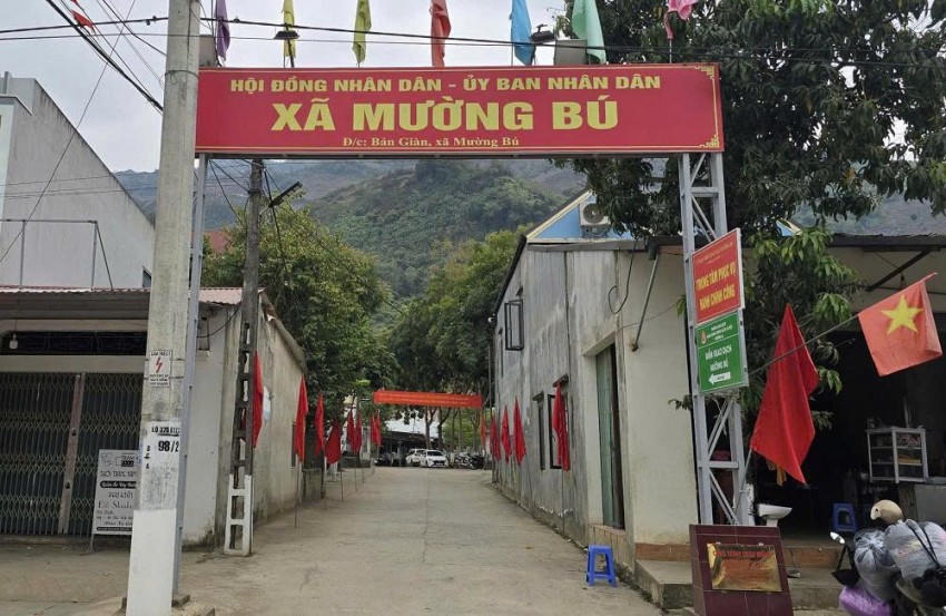 Trụ sở HĐND-UBND xã Mường Bú.