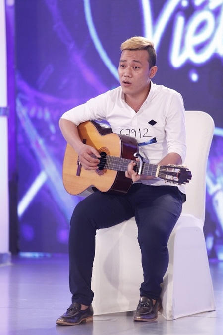 Vietnam Idol tập 4: Ch&agrave;ng trai b&aacute;n b&uacute;n b&ograve; khiến Thu Minh xi&ecirc;u l&ograve;ng d&agrave;nh tặng v&eacute; v&agrave;ng