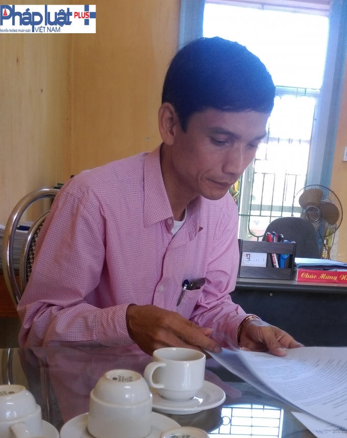 Ông Đặng Đức Toàn - Phó phòng Giáo dục huyện Thanh Sơn trò chuyện với PV sáng 23/11.
