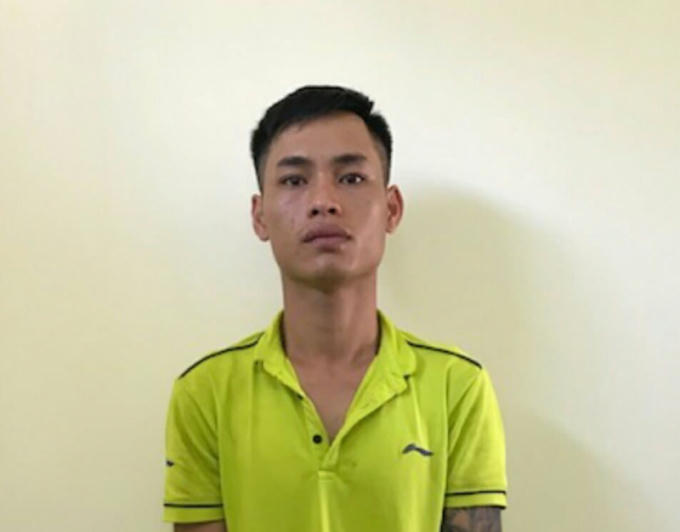 Đối tượng Bùi Văn Toàn tại cơ quan công an.