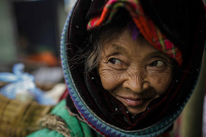 Bà lão điên. (tác giả: Nguyễn Tiến Tùng)