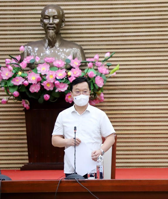 Ông Nguyễn Đức Trung - Chủ tịch UBND tỉnh Nghệ An quyết định giãn cách toàn xã hội TP Vinh từ 0h ngày 17/6