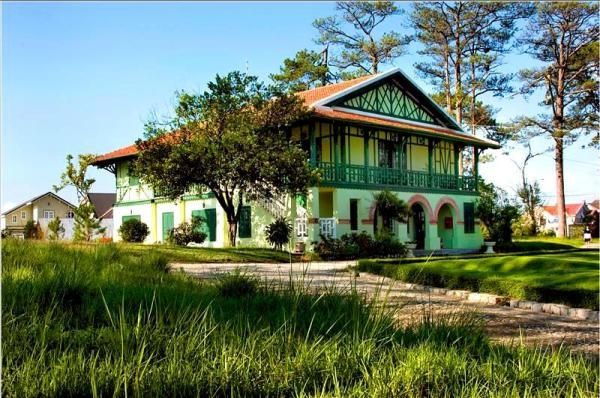 Biệt thự cổ Cadasa khá yên tĩnh và thoải mái.