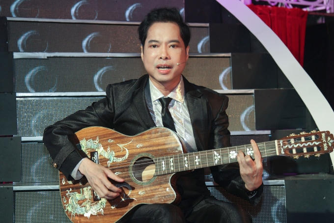 Danh ca Ngọc Sơn kh&ocirc;ng d&aacute;m&hellip; &ldquo;đập vỡ c&acirc;y đ&agrave;n&rdquo;