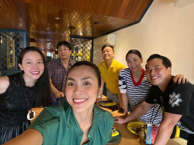 Choáng trước nhan sắc không tuổi của cặp bài trùng 'Bỗng dưng muốn khóc' sau 12 năm - ảnh 2