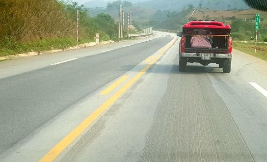 Những nghi vấn về chất lượng thi công cao tốc Nội Bài - Lào Cai?