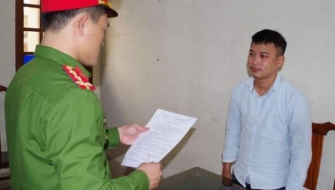 Đối tượng Tôn Đức Kiên tại cơ quan chức năng.