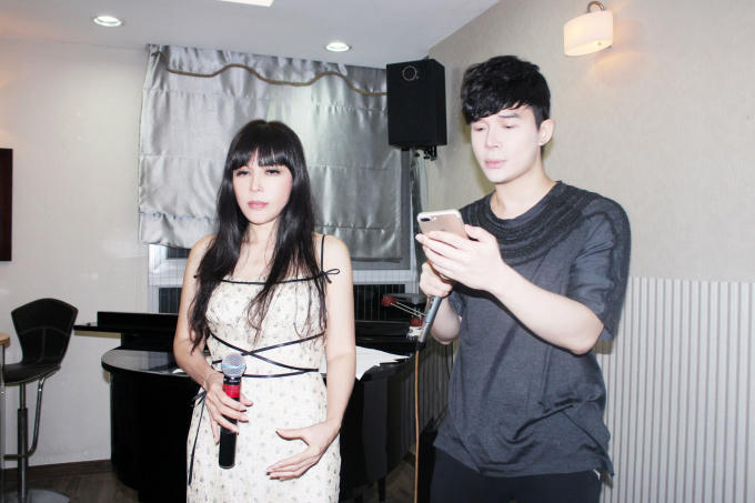 Nathan Lee sốt cao vẫn lặn lội đường xa tới nhà ca sĩ hải ngoại Nhật Hạ tập nhạc