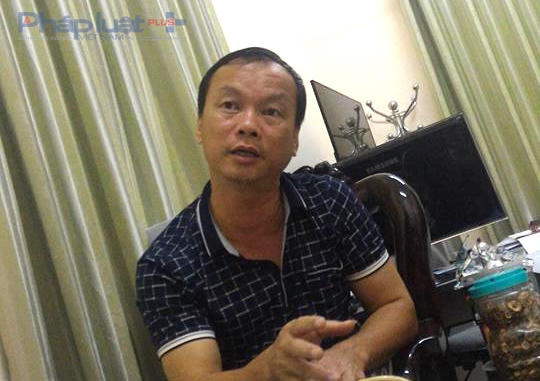 Ông Đào Phan Thắng, GĐ Trung tâm GDTX Thanh Hóa thừa nhận việc đi xe biển xanh 36M-000.23 vào dự lễ Hội chọi trâu Đồ Sơn. (Ảnh: A.Thắng)