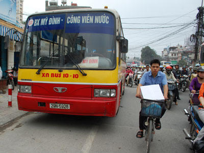 Hà Nội chỉnh lộ trình tuyến buýt bến Yên Nghĩa - Xuân Đỉnh.