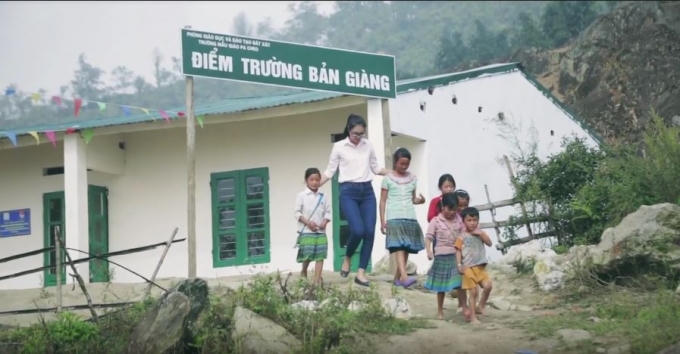 Ngôi trường khi được hoàn thiện.