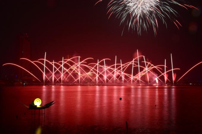 Pháo hoa đêm Kim - Đội Trung Quốc.