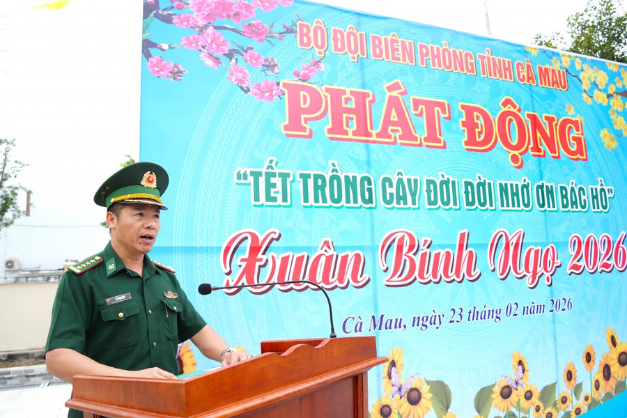 Đại tá Lê Đình Sơn - Phó Chỉ huy trưởng, Tham mưu trưởng Ban Chỉ huy BĐBP tỉnh Cà Mau phát biểu tại buổi lễ.