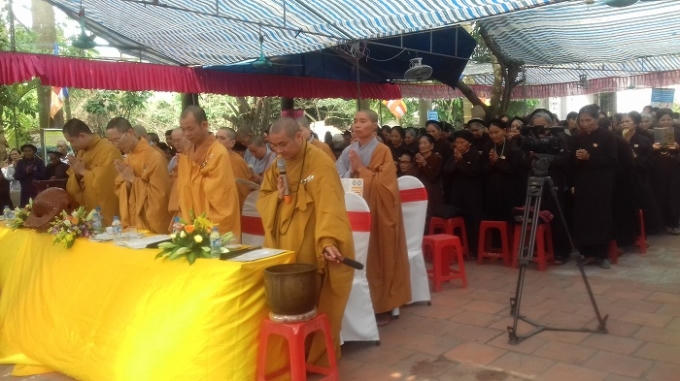 H&agrave; Nội: Phật tử