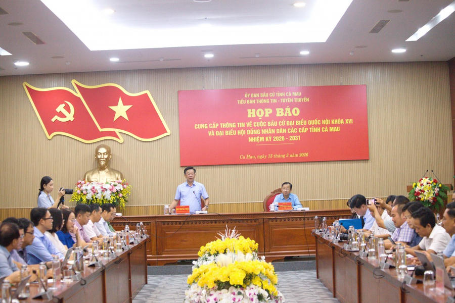 Quang cảnh buổi họp báo.