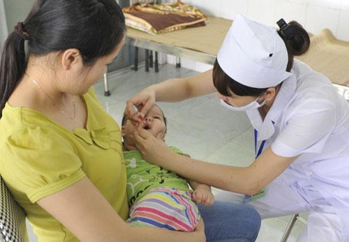 Từ tháng 6/2016 Việt Nam đưa vacxin bại liệt mới vào sử dụng. Ảnh: minh họa