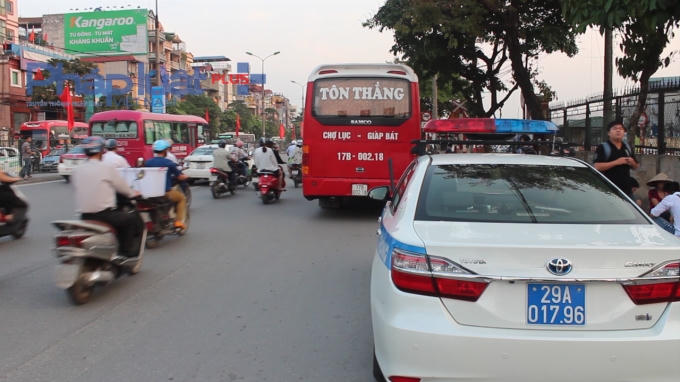 Xe khách bị xử phạt tại tuyến đường Kim Đồng- Giải Phóng.