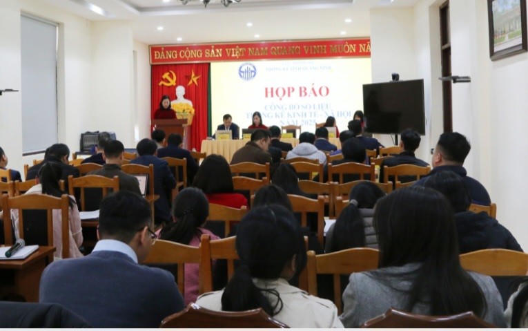 Quang cảnh buổi họp báo.