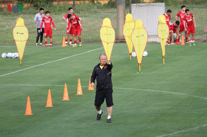 Dưới đây là 5 cầu thủ có thể bị loại khi ĐT Việt Nam chốt danh sách AFF Cup 2018:
