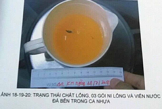 Ca nước có chứa chất ma túy mà Đạt uống nhầm.
