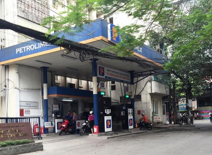 Không có chuyện dừng bán hoàn toàn xăng RON 92 (Ảnh: Trần Linh).