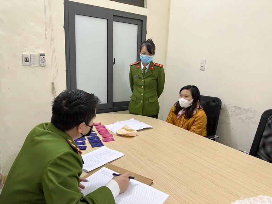 Đối tượng Tống Thị Nhật Xuân tại cơ quan Công an.