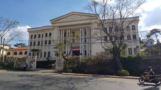 q-2-1522033386187322091440