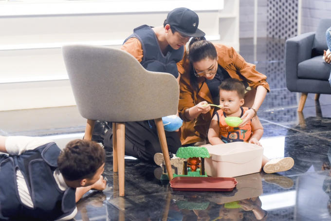 Xúc động khi Hương Giang chia sẻ thời đi học không được bạn bè tôn trọng