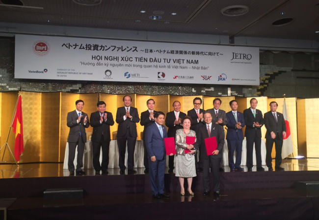 Lễ ký kết dưới sự chứng kiến của Thủ tướng Nguyễn Xuân Phúc.