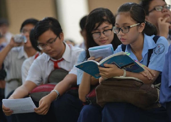 Cần tách bạch chuyện dạy thêm trong trường học và ngoài nhà trường (Ảnh: Đinh Quang Tuấn).