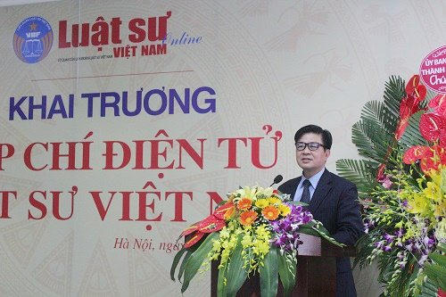 TS. LS Đỗ Ngọc Thịnh - Đại biểu Quốc hội - Chủ tịch LĐLSVN phát biểu tại buổi khai trương.