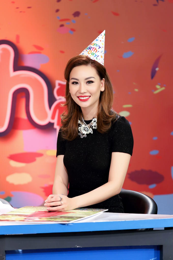 MC Thanh Mai khen ngợi tài năng của cặp chị em Thuỳ Linh, Phương Linh