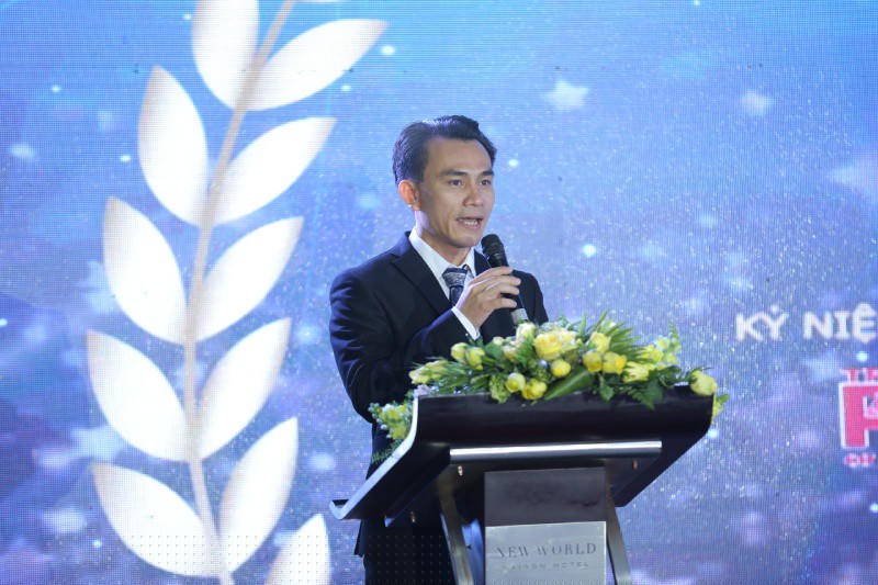 Ông Đỗ Quang Trưởng phát biểu cảm ơn các nhà tài trợ