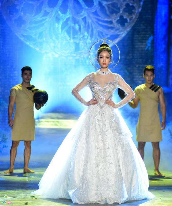 Hoa hậu Đỗ Mỹ Linh