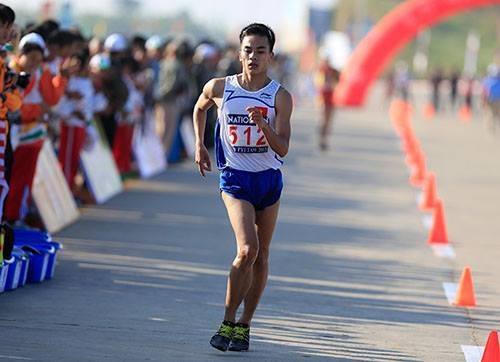 Nguyễn Thành Ngưng chinh phục nội dung Đi bộ 20km, với thành tích 1:23.29
