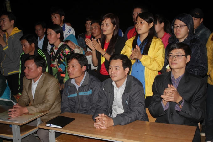 Mang hơi ấm đến với Huổi Phô - Sốp Cộp