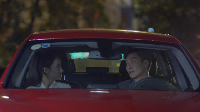 Lần ra Hà Nội cùng nhau này, hai người có nhiều dịp hơn để hiểu nhau.