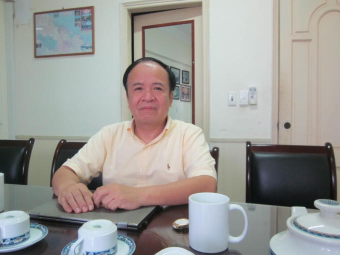 TS. Nguyễn Ái Việt.