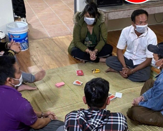 z2962219860823_cfe4b04668ae9eaaf7a5d60861248bd8