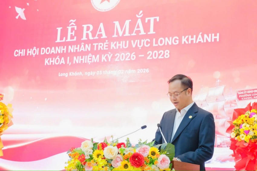 Ông Đặng Quốc Nghi – Chủ tịch Hội Doanh nhân trẻ tỉnh Đồng Nai phát biểu tại lễ ra mắt.