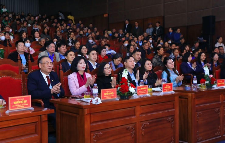 Các đại biểu dự Chương trình.