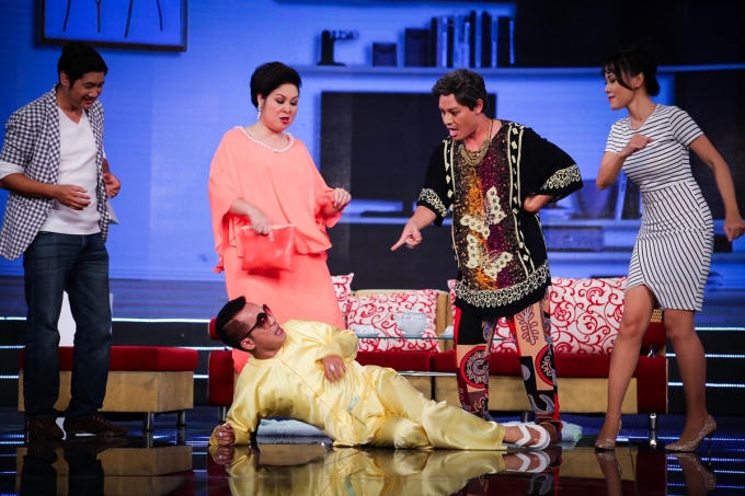 Hồng V&acirc;n h&eacute; lộ mất 20 triệu mỗi th&aacute;ng để