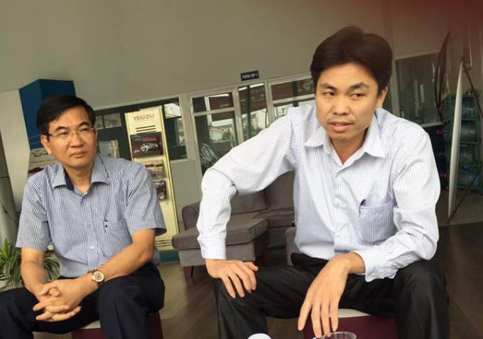 Ông Nguyễn Văn Thắng - Phó Giám đốc kỹ thuật Isuzu Long Biên. (Người bên phải ảnh)