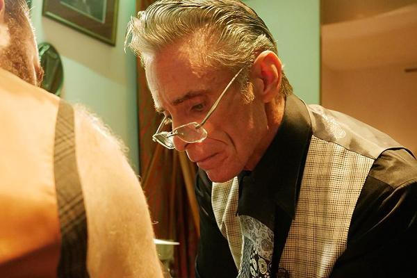 Nghệ sĩ xăm mình Mark Mahoney (59 tuổi)