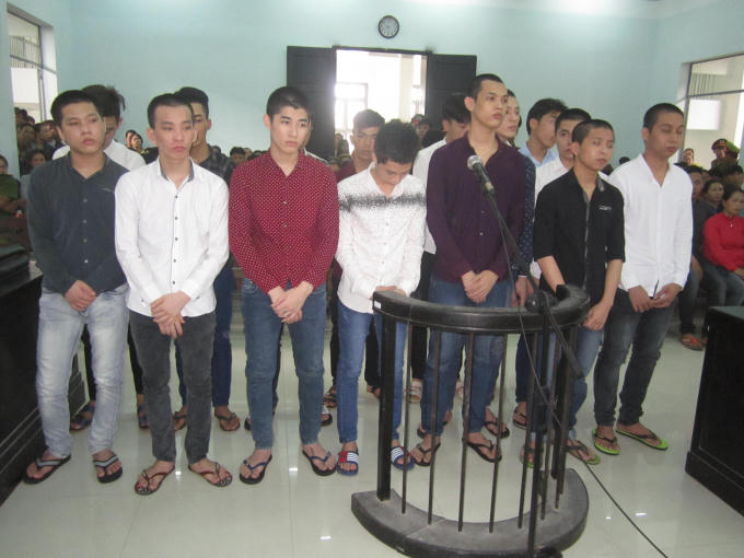 Các bị cáo trước tòa.