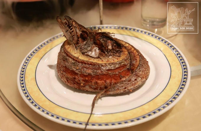 Bất cứ ai cũng sẽ "rùng mình" với món ăn "kinh dị" trong ngày Halloween.