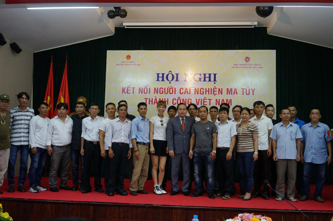 Ban chấp hành mạng lưới Người cai nghiện ma túy thành công Việt Nam ra mắt lần đầu.